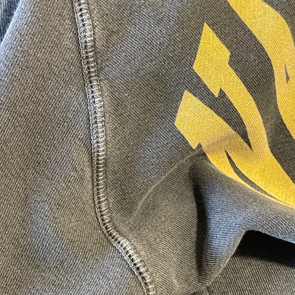 Nashville Women's Black obersized Pull OverSweater - Picture 9 of 9